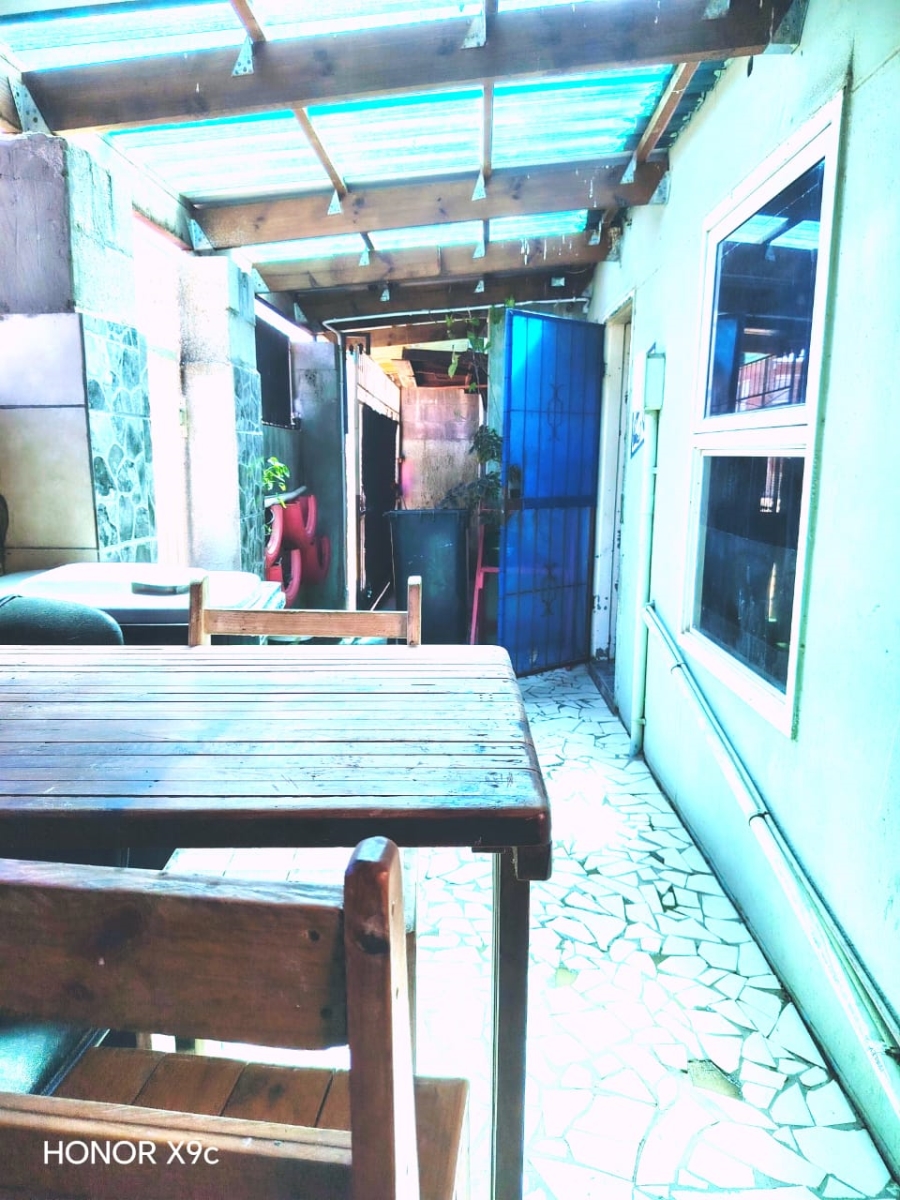 2 Bedroom Property for Sale in Sercor Park Western Cape